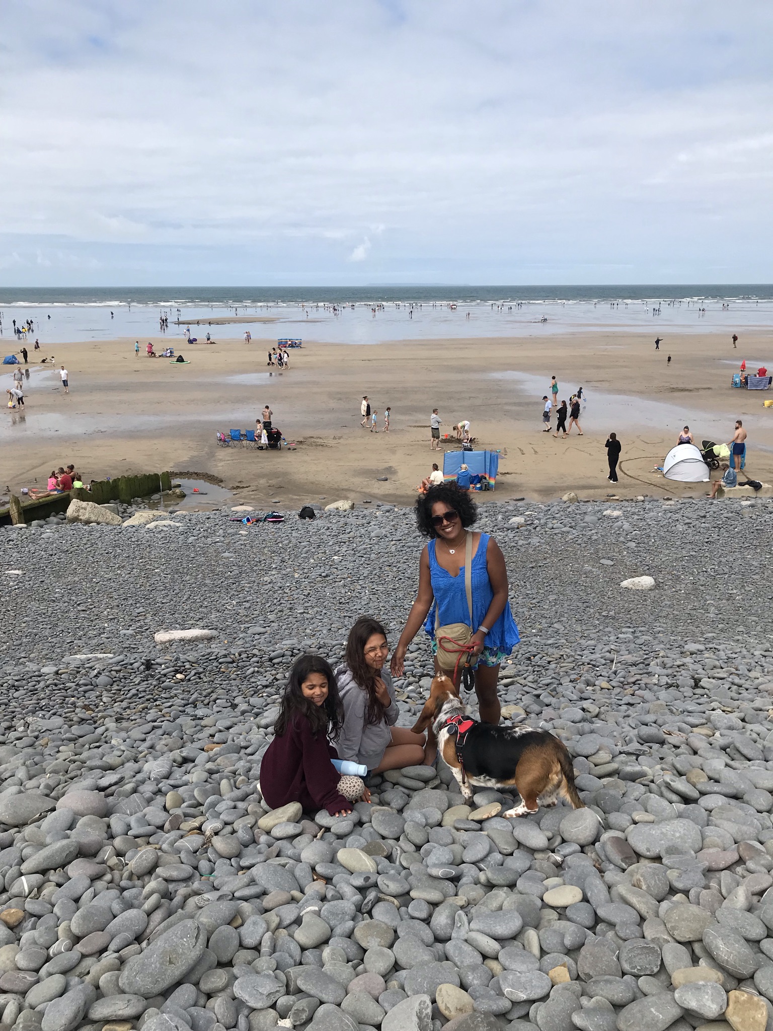 Van Rosie Lily Mabel Beach